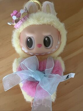 🥥 NWOT Pop Mart Checkmate Labubu 100% Authentic